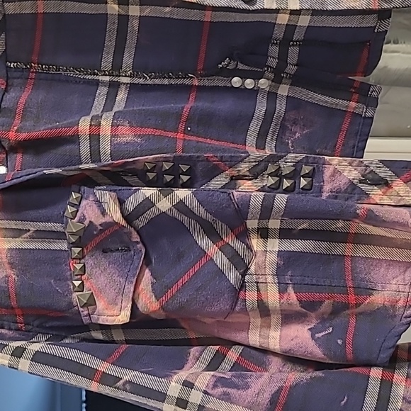 Cropped Distressed Plaid - Picture 3 of 5